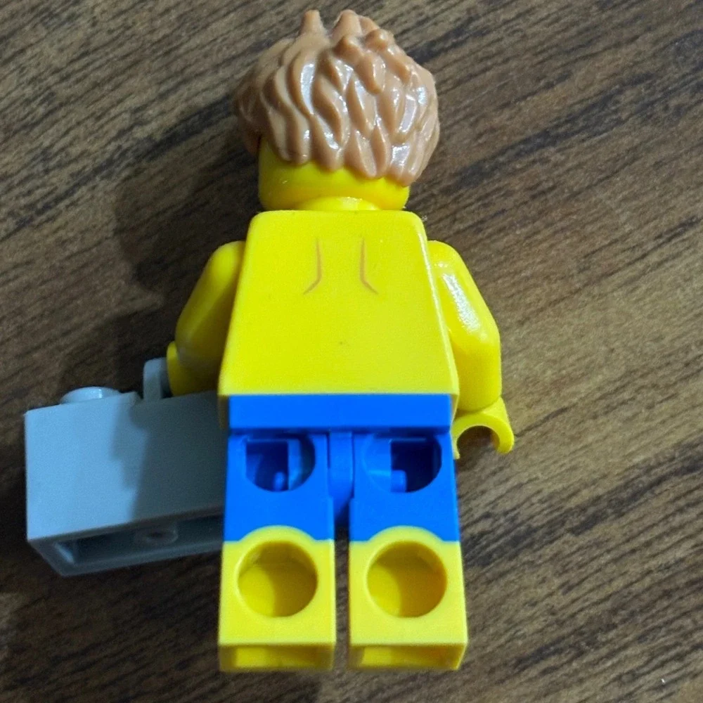 Lego Minifigure Surfer Guy with Sunglasses Boombox Blue Shorts Beach Lego City